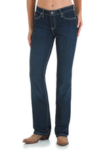 Load image into Gallery viewer, WRANGLER WOMENS ULTIMATE RIDING JEAN - Q BABY BOOTY
